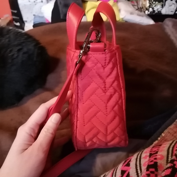 NWOT Quilted Polyester and vegan leather small Steve Madden purse - Picture 16 of 16